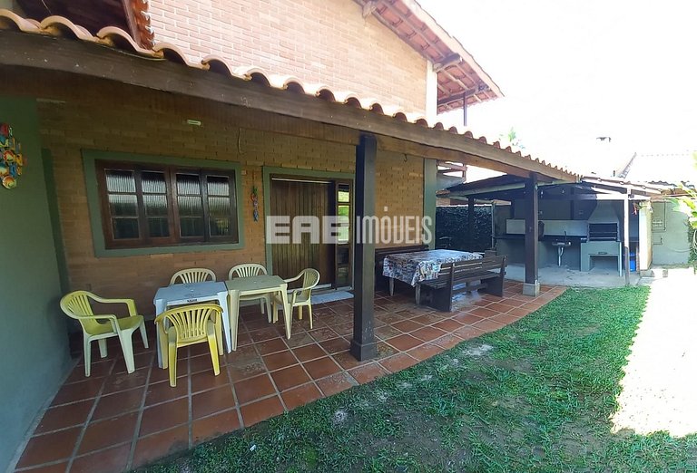 Casa a menos de 40m da praia de Itamambuca