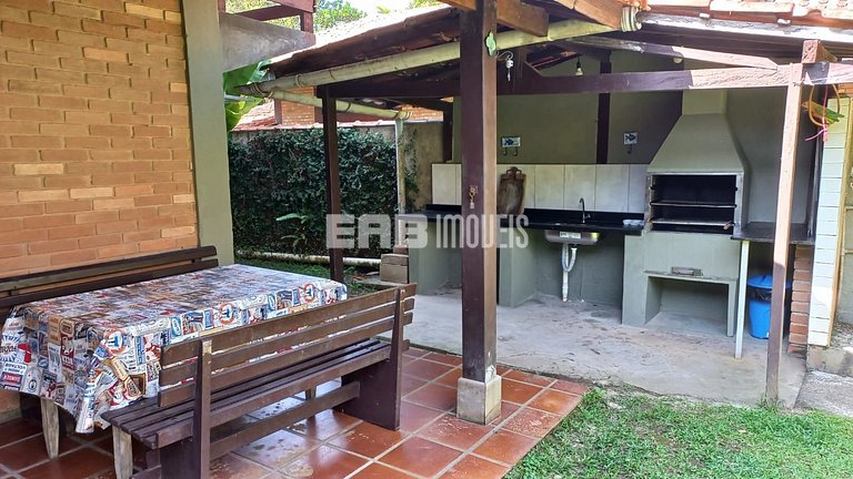 Casa a menos de 40m da praia de Itamambuca