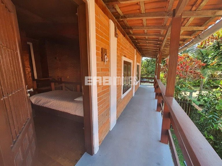 Casa a menos de 40m da praia de Itamambuca