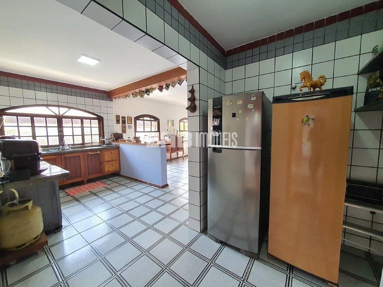 Casa a 250m da praia para locação em Itamambuca