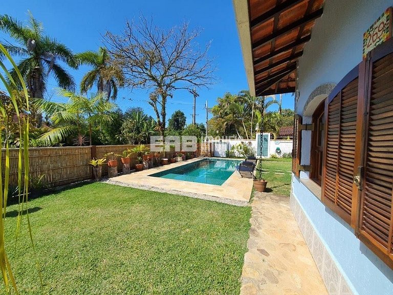 Casa a 250m da praia para locação em Itamambuca