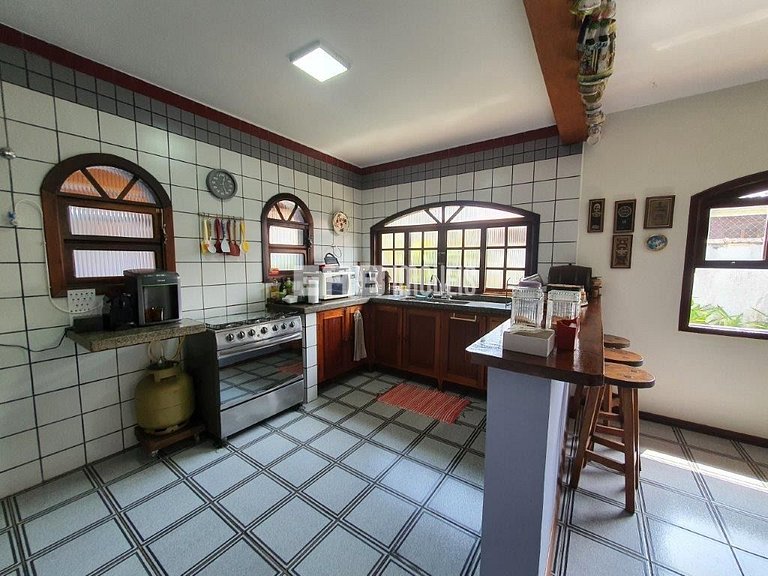 Casa a 250m da praia para locação em Itamambuca