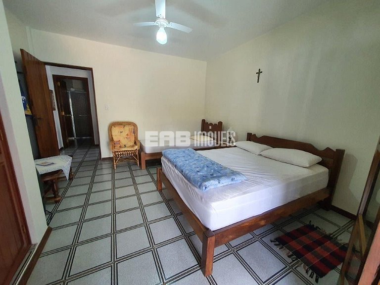 Casa a 250m da praia para locação em Itamambuca