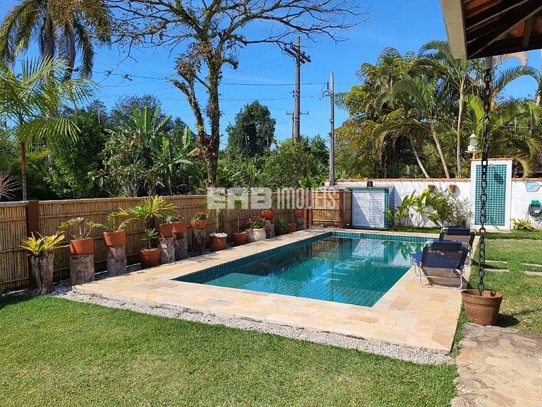 Casa a 250m da praia para locação em Itamambuca