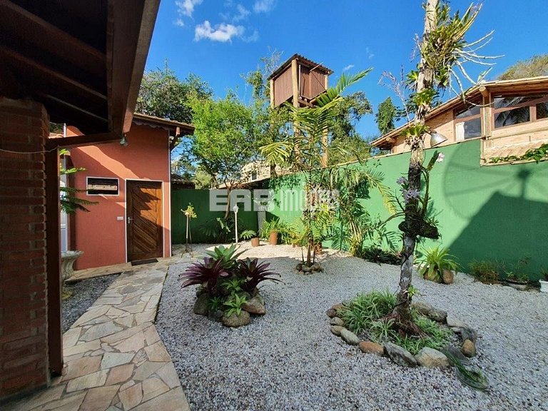 Casa com 3 quartos em Itamambuca, Ubatuba