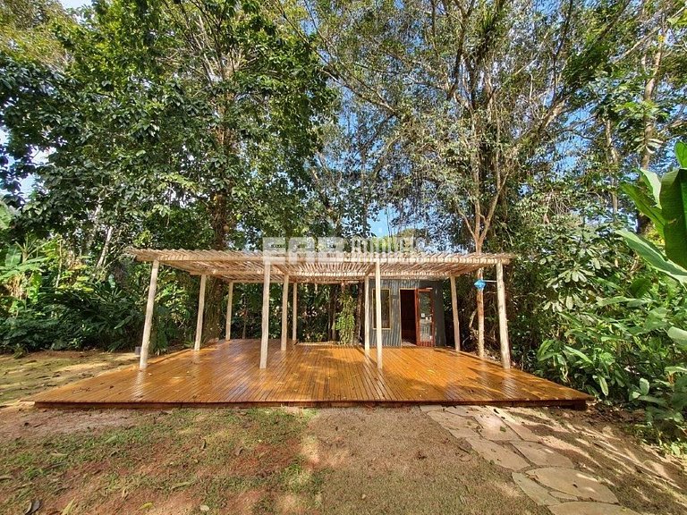 Casa no canto esquerdo a 100m da Praia de Itamambuca