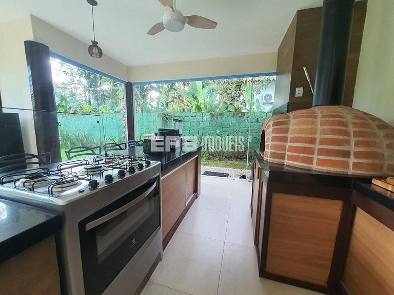 Casa espaçosa para locação de temporada em Itamambuca