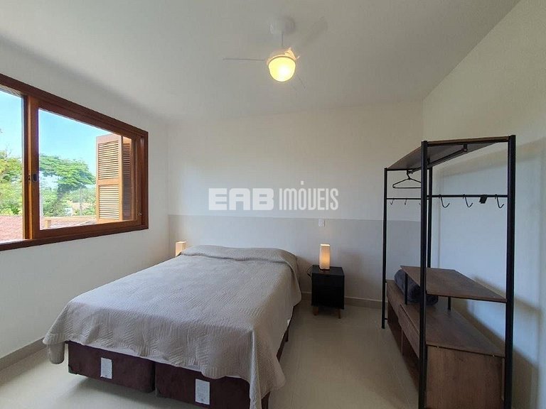 Casa moderna e bem iluminada para temporada em Itamambuca