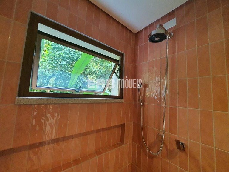 Casa 4 suítes, ar-condicionado e ducha aquecida