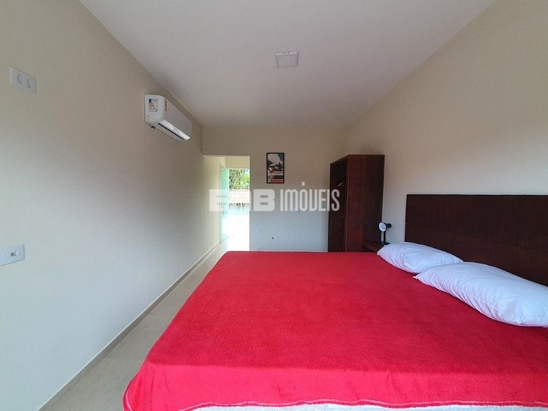 Casa espaçosa para locação de temporada em Itamambuca