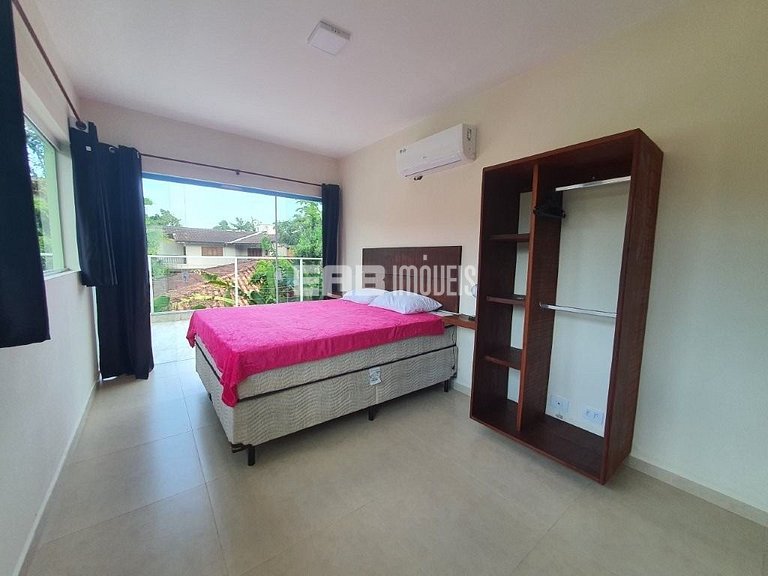 Casa espaçosa para locação de temporada em Itamambuca