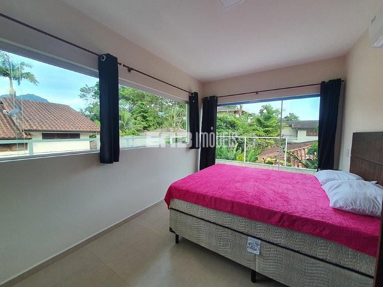 Casa espaçosa para locação de temporada em Itamambuca