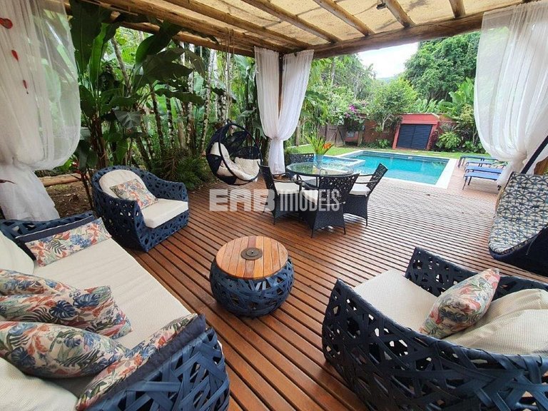 Casa a 100m da praia de Itamambuca para locação