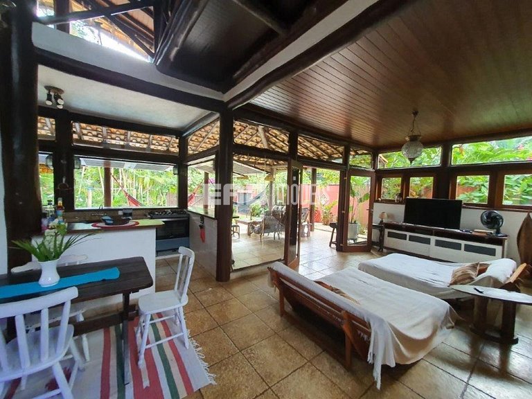 Casa a 100m da praia de Itamambuca para locação