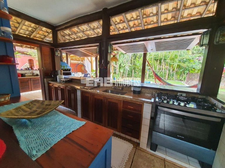 Casa a 100m da praia de Itamambuca para locação