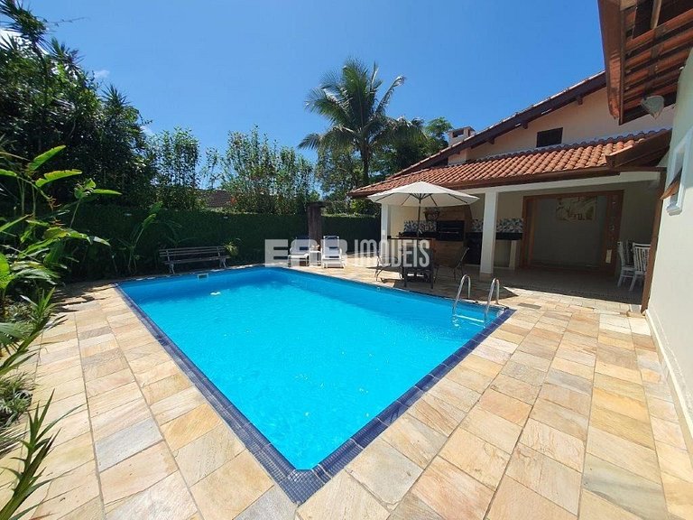 Casa com piscina e sauna para temporada em Itamambuca