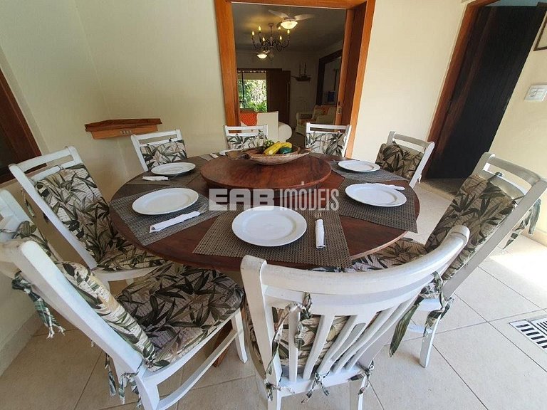 Casa com piscina e sauna para temporada em Itamambuca