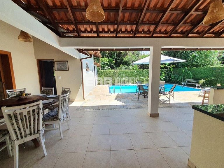 Casa com piscina e sauna para temporada em Itamambuca