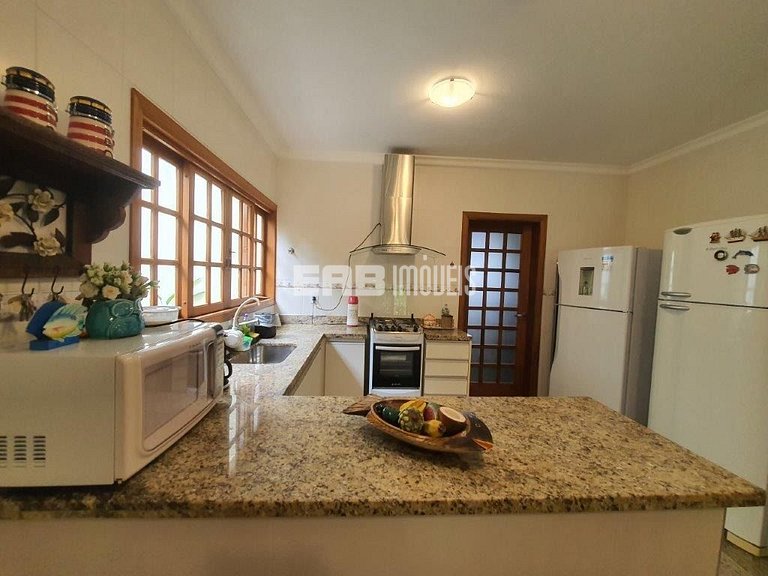 Casa com piscina e sauna para temporada em Itamambuca