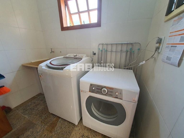 Casa com piscina e sauna para temporada em Itamambuca