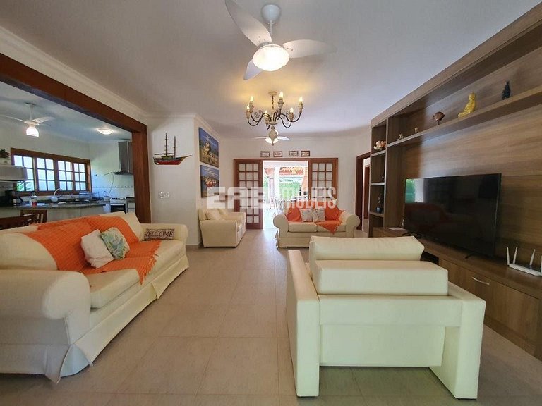 Casa com piscina e sauna para temporada em Itamambuca