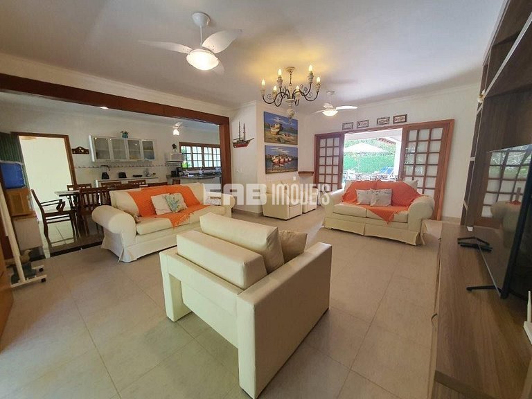 Casa com piscina e sauna para temporada em Itamambuca