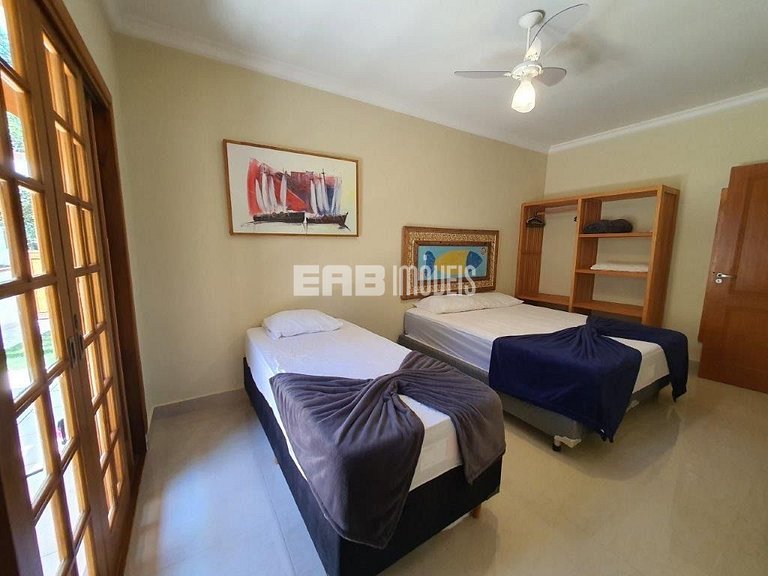 Casa com piscina e sauna para temporada em Itamambuca