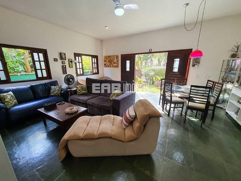 Casa a 120m da praia de Itamambuca