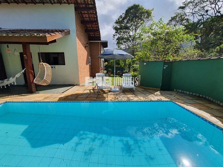 Casa a 120m da praia de Itamambuca