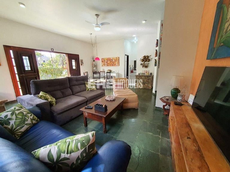 Casa a 120m da praia de Itamambuca