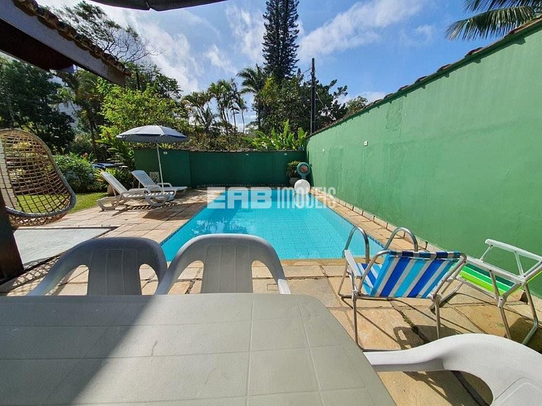 Casa a 120m da praia de Itamambuca