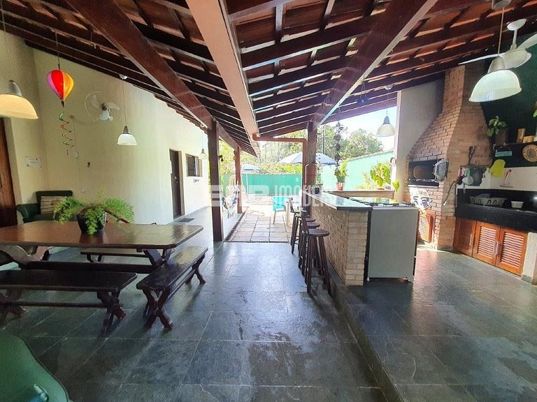 Casa a 120m da praia de Itamambuca