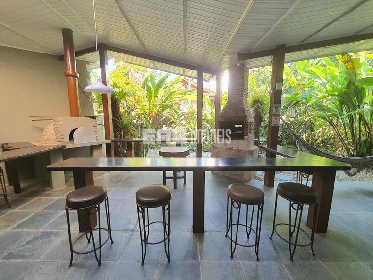 Casa com 5 quartos para temporada em Itamambuca