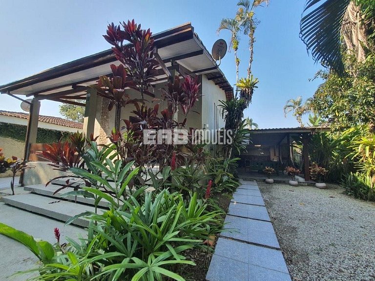 Casa com 5 quartos para temporada em Itamambuca