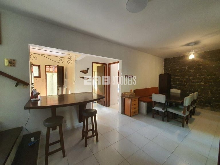 Casa com 5 quartos para temporada em Itamambuca