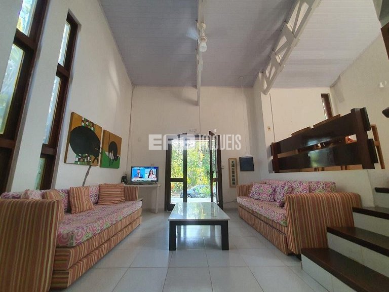 Casa com 5 quartos para temporada em Itamambuca