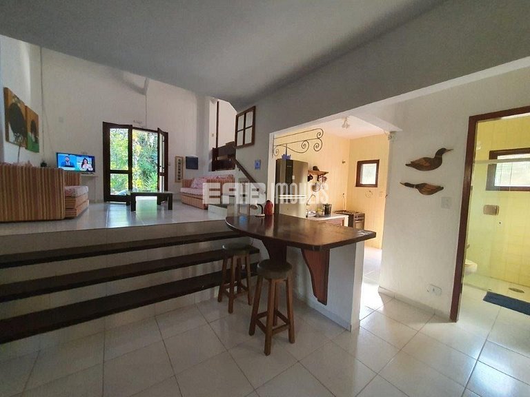 Casa com 5 quartos para temporada em Itamambuca