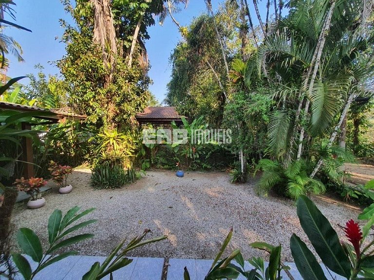 Casa com 5 quartos para temporada em Itamambuca