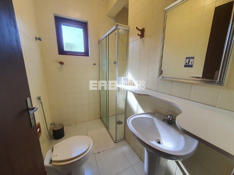 Casa com 5 quartos para temporada em Itamambuca