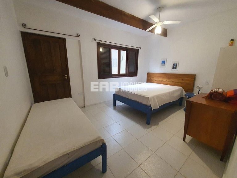 Casa com 5 quartos para temporada em Itamambuca