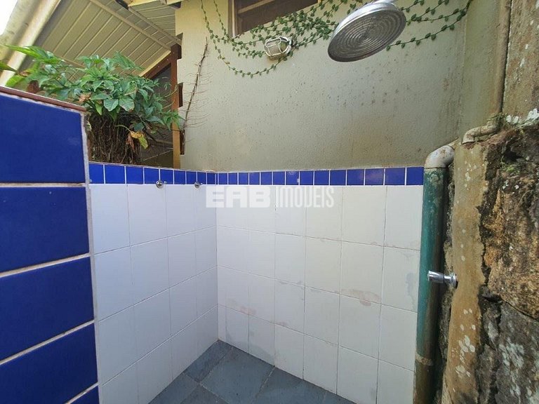 Casa com 5 quartos para temporada em Itamambuca