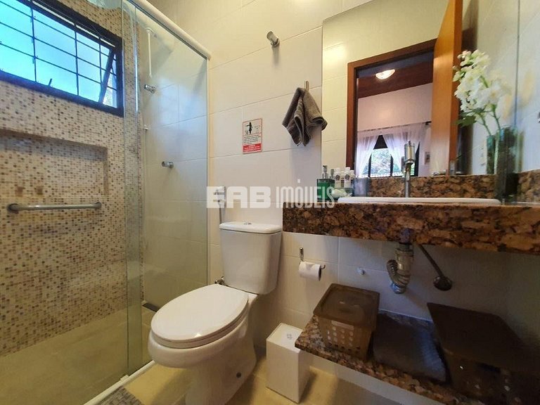 Charmosa casa a 100m da praia de Itamambuca