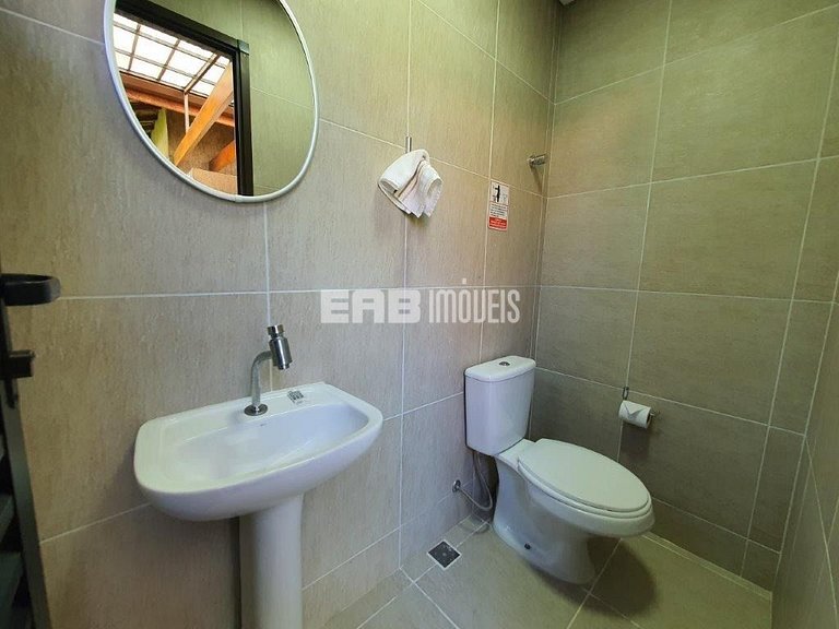 Charmosa casa a 100m da praia de Itamambuca