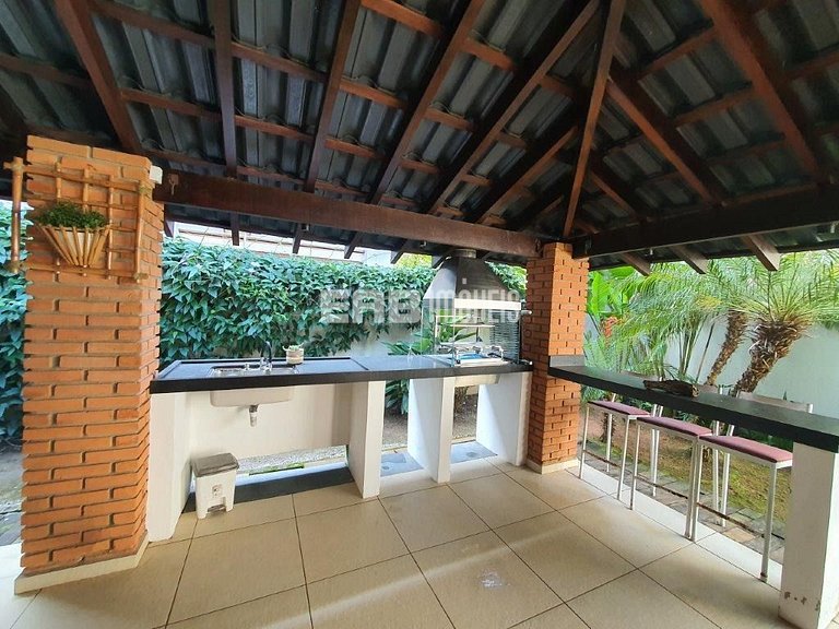 Locação de temporada bem pertinho da praia em Itamambuca, Ub