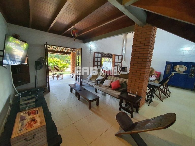 Locação de temporada bem pertinho da praia em Itamambuca, Ub