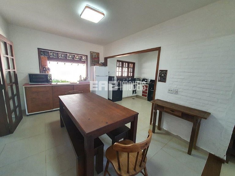 Locação de temporada bem pertinho da praia em Itamambuca, Ub