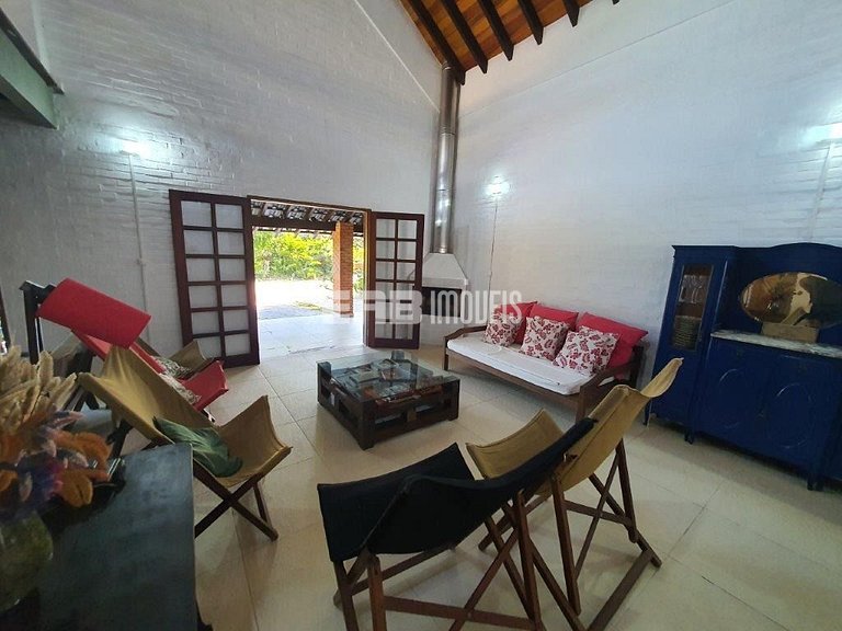 Locação de temporada bem pertinho da praia em Itamambuca, Ub