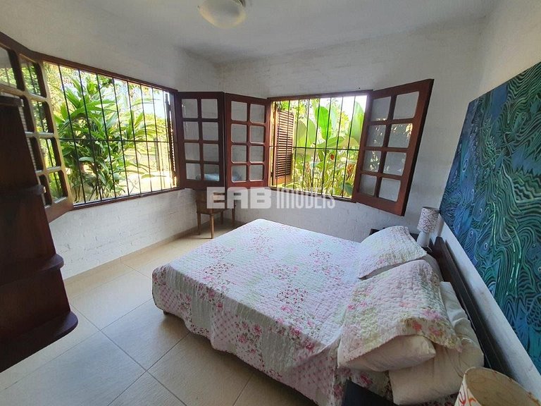 Locação de temporada bem pertinho da praia em Itamambuca, Ub