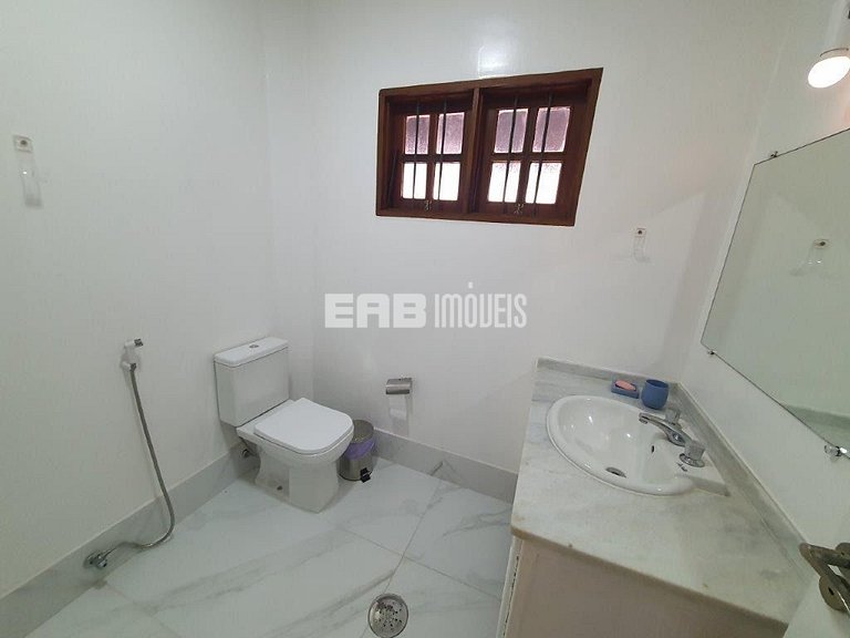 Locação de temporada bem pertinho da praia em Itamambuca, Ub