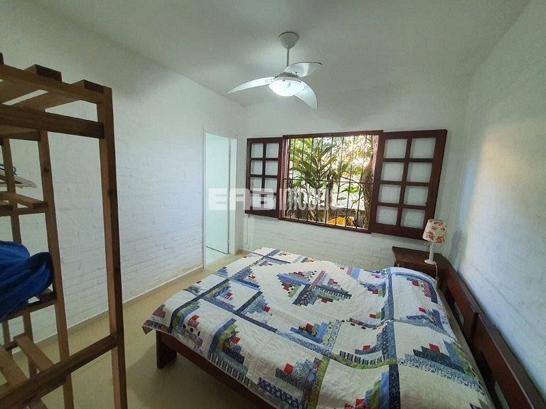 Locação de temporada bem pertinho da praia em Itamambuca, Ub